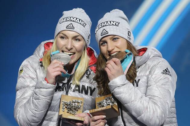 OLYMPICS - 2018 Winter Olympics PYEONGCHANG,SOUTH KOREA,24.FEB.18 - OLYMPICS, SNOWBOARDING - Olympic Winter games Winterspiele Spiele Summer games PyeongChang 2018, Medals Plaza, award ceremony, parallel giant slalom, ladies. Image shows Selina Joerg and Ramona Hofmeister (GER). Keywords: medal. GEPAxpictures xMathiasxMandl