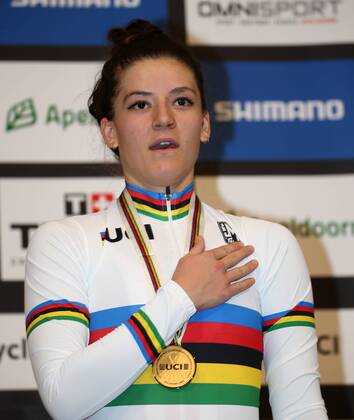 UCI 2018 Track cycling Rad Radsport Bahnrad Bahn World Championships, UCI Bahn Weltmeisterschaften 2018, Apeldoorn (NED), 03.03.2018, xmdx, Womens Individual Pursuit Victory Ceremony, World Champion Chloe DYGERT (USA, United States of America) gold, 2018 Track Cycling World Championships