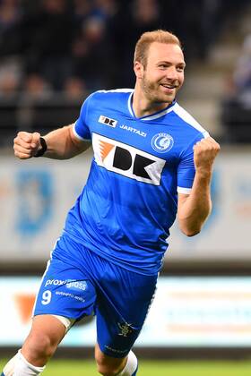 - GENT, BELGIUM: Gent s Laurent Depoitre celebrate after scoring the 1-0 goal during the Jupiler Pro League match between KAA Gent and RSC Anderlecht, Thursday 30 April 2015 in Gent, on the fifth day of the Play-off 1. LUCxCLAESSEN x80475011x