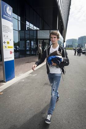 - GENT, BELGIUM: Gent s Brecht Dejaegere arrives at the Ghelamco Arena as KAA Gent became champion for the first time after winning Yesterday the Jupiler Pro League match between KAA Gent and Standard de Liege, Friday 22 May 2015 in Gent, on the ninth day of the Play-off 1. JASPERxJACOBS x81212040x