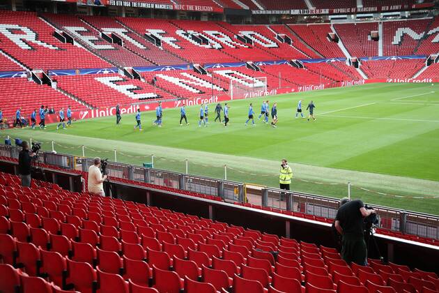- MANCHESTER, UNITED KINGDOM: Club s players pictured during a training session of Belgian soccer team Club Brugge KV in Manchester, United Kingdom, Monday 17 August 2015. Tomorrow Club is playing British soccer club Manchester United ManU FC, the first leg game of the play-offs for the UEFA Champions League competition. BRUNOxFAHY x84299175x