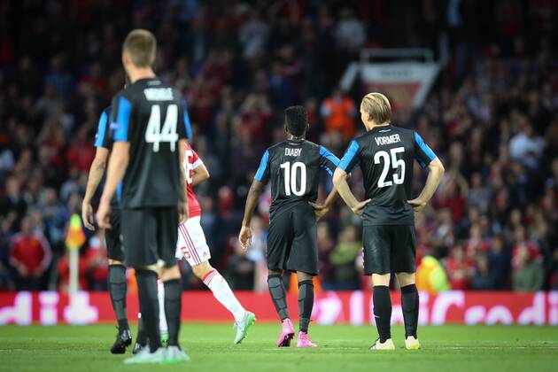 - MANCHESTER, UNITED KINGDOM: Club s players look dejected at a soccer game between British club Manchester United ManU FC and Belgian team Club Brugge KV in Manchester, United Kingdom, Tuesday 18 August 2015, the first leg of the play-offs for the UEFA Champions League competition. BRUNOxFAHY x84379720x