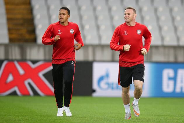 - BRUGGE, BELGIUM: Manchester s Memphis Depay and Manchester s Wayne Rooney pictured during a training session of British soccer club Manchester United ManU in Brugge, Tuesday 25 August 2015. Tomorrow Belgian first league soccer team Club Brugge will play the return game of the play-offs of the Uefa Champions League competition against British soccer club Manchester United FC. Manchester United won the first leg 3-1. BRUNOxFAHY x84610944x