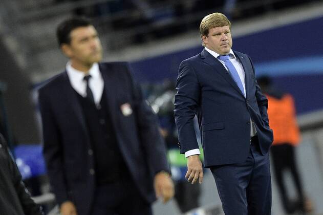 - GENT, BELGIUM: Lyon s head coach Hubert Fournier and Gent s head coach Hein Vanhaezebrouck pictured during the first game in the group stage of the Uefa Champions League competition, in group H, between Belgian first league soccer team KAA Gent and Olympique Lyon, in Gent, Wednesday 16 September 2015. YORICKxJANSENS x85280496x