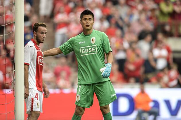 - LIEGE, BELGIUM: Standard d Francois Marquet and Standard s goalkeeper Eiji Kawashima pictured during the Jupiler Pro League match between Standard de Liege and RSC Charleroi, in Liege, Friday 25 July 2014, on day 1 of the Belgian soccer championship. JASPERxJACOBS x60582799x