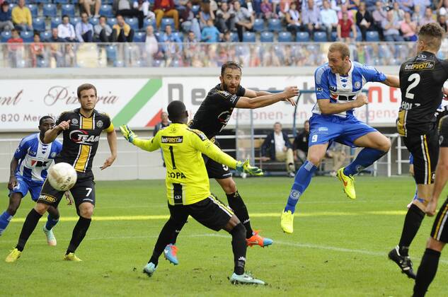 - GENT, BELGIUM: Gent s Laurent Depoitre scores a goal during the Jupiler Pro League match between AA Gent and Lokeren, in Gent, Sunday 28 September 2014, on day 9 of the Belgian soccer championship. JOHNxTHYS x63062765x