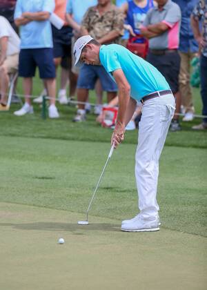 HUMBLE, TX - APRIL 01: Chesson Hadley (USA) watches his putt on 2 during the final round of the Houston Open on April 1, 2018 at the Golf Club of Houston in Humble, Texas. (Photo by Leslie Plaza Johnson Icon Sportswire) GOLF: APR 01 PGA Golf Herren - Houston Open Icon180401128 EDITORIAL USE ONLY