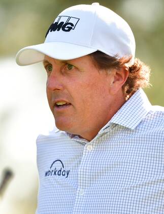 Phil Mickelson is seen on the 15th green during a practice round prior to the Masters golf tournament at the Augusta National Golf Club, on April 3, 2018 in Augusta, Georgia.  AUG20180403325 KEVINxDIETSCH