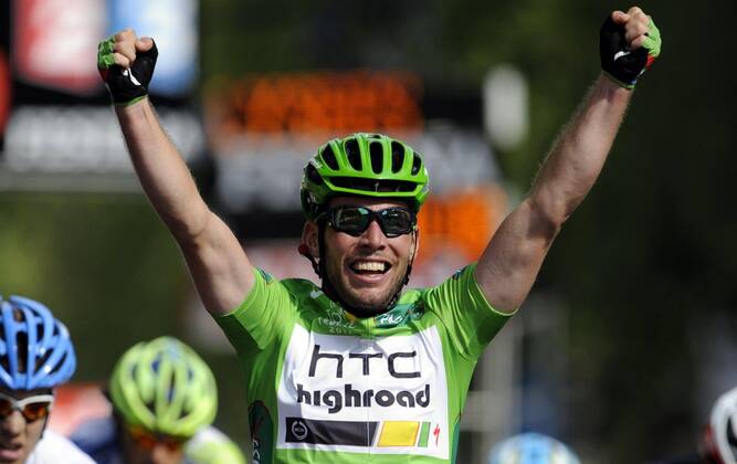 - PARIS, FRANCE: Holder of the green jersey of leader in the sprint ranking British Mark Cavendish of Team HTC - High Road celebrates as he crosses the finish line after the twenty first and final stage of the Tour de France cycling race, from Creteil to Paris (95km), in France, Sunday 24 July 2011. The 98th Tour de France ends on the Champs-Elysees in Paris today. ERICxLALMAND  x28358907x