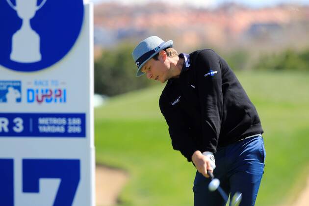 Tapio Pulkkanen of Finland hits his tee shot on the third day of Madrid Open golf tournament at the National Golf Course in Madrid, Spain, 14 April 2018. The Madrid Open runs from 12 to 15 April. Madrid Open !ACHTUNG: NUR REDAKTIONELLE NUTZUNG!  Copyright: xVICTORxLERENAx GRAF3683 20180414-636593146464791370