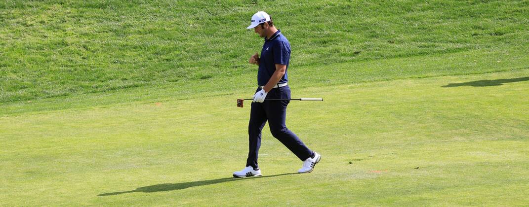 Jon Rahm of Spain walks on the course during the third day of Madrid Open golf tournament at the National Golf Course in Madrid, Spain, 14 April 2018. The Madrid Open runs from 12 to 15 April. Madrid Golf Open 2018 !ACHTUNG: NUR REDAKTIONELLE NUTZUNG!  Copyright: xVICTORxLERENAx GRAF3823 20180414-636593262648156422