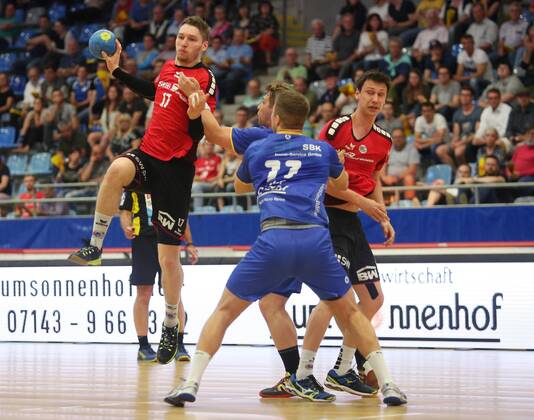 BAU 19.04.2018 Bietigheim Handball SG BBM Bietigheim vs. HSG Konstanz, Gerdas Babarskas (BBM, links)