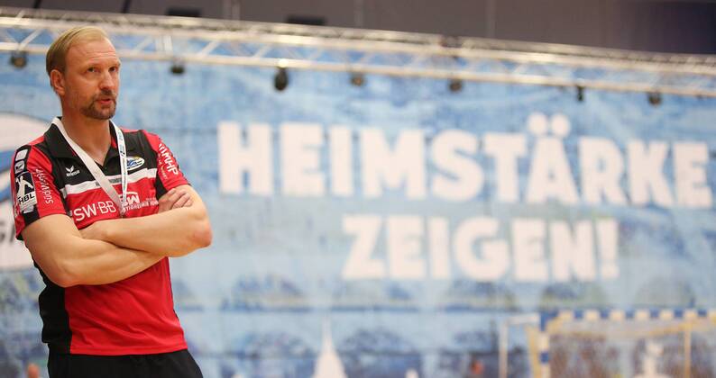 BAU 19.04.2018 Bietigheim Handball SG BBM Bietigheim vs. HSG Konstanz, Feature Trainer Hartmut Mayerhoffer (BBM): Heimstärke zeigen
