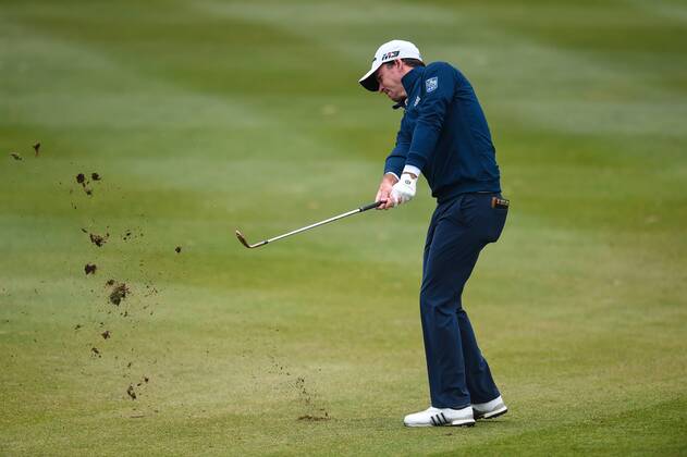 SAN ANTONIO, TX - APRIL 20: Nick Tayler hits out of the fairway during the second round of the Valero Texas Open at the TPC San Antonio Oaks Course in San Antonio, TX on April 20, 2018. (Photo by Daniel Dunn Icon Sportswire) GOLF: APR 20 PGA Golf Herren - Valero Texas Open Icon18042005 EDITORIAL USE ONLY