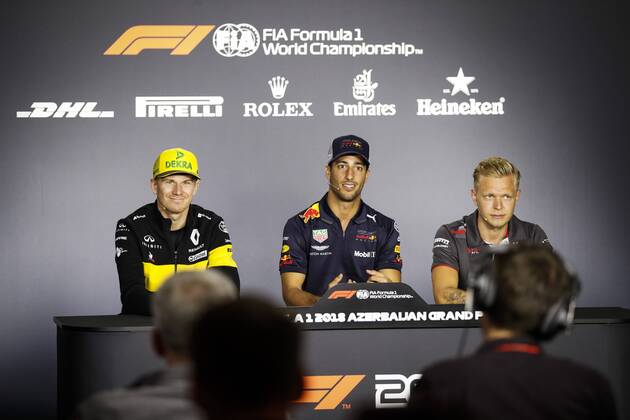 Motorsports: World Championship WM Weltmeisterschaft 2018; Grand Prix Azerbaijan, Grand Prix of Europe, Formula 1 2018 Azerbaijan Grand Prix, 3 Daniel Ricciardo (AUS, Red Bull Racing), 27 Nico Hülkenberg (Renault F1 Team), , 20 Kevin Magnussen (DEN, Haas F1 Team) , Baku Azerbaijan