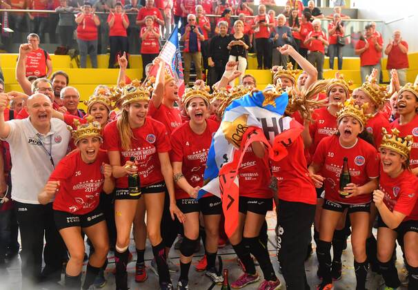 Bilder des Tages - SPORT der Thüringer HC ist vorzeitig deutscher Meister, Handballclub Rödertal gegen Thüringer HC (Thüringen), Handball, 1. Liga der Frauen, 1. Bundesliga, Rödertalbienen, HCR, Großröhrsdorf, Saison 2017 2018, 28.04.2018,