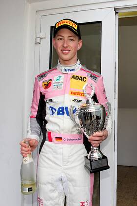 David Schumacher (GER) (US Racing - CHRS) freut sich über Platz 1 in der Rookie-Wertung bei der Formel 4 Meisterschaft beim DTM-Lauf auf dem Hockenheimring. Copyright Thomas Pakusch