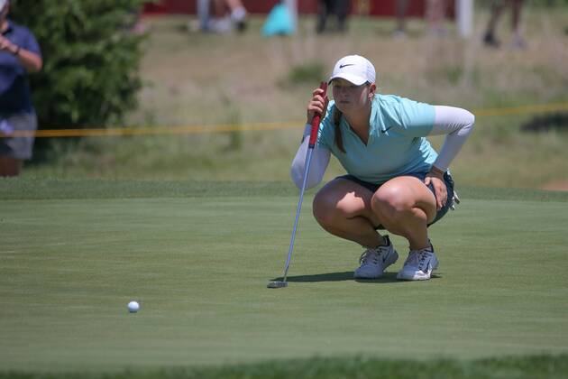 THE COLONY, TX - MAY 05: Caroline Inglis (USA) looks over the green at hole 3 during the Volunteers of America LPGA Golf Damen Texas Classic on May 5, 2018 at the Old American Golf Club in The Colony, TX. (Photo by George Walker Icon Sportswire) GOLF: MAY 05 LPGA - Volunteers of America Texas Classic Icon18050510 EDITORIAL USE ONLY