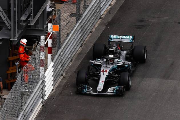 May 24, 2018 - Montecarlo, Monaco - 44 Lewis Hamilton from Great Britain Mercedes W09 Hybrid EQ Power+ team Mercedes GP during the Monaco Formula One Grand Prix at Monaco on 24th of May, 2018 in Montecarlo, Monaco. F1 Grand Prix of Monaco - Practice - ZUMAn230 20180524_zaa_n230_662 Copyright: xXavierxBonillax