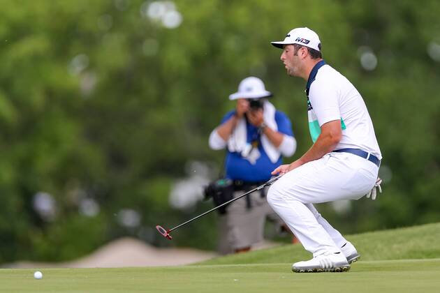 FORT WORTH, TX - MAY 25: Jon Rahm of Spain reacts after his putt on 7 during the second round of the Fort Worth Invitational on May 25, 2018 at Colonial Country Club in Fort Worth, TX. (Photo by Andrew Dieb Icon Sportswire) GOLF: MAY 25 PGA Golf Herren - Fort Worth Invitational Icon180525528 EDITORIAL USE ONLY