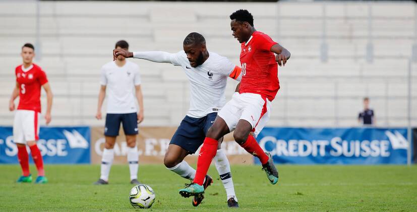 25.05.2018 Tissot Arena Biel , SCHWEIZ , Fussball Länderspiel U21 U 21 Schweiz - Frankreich Olivier Ntcham (li,Frankreich U21) gegen Dimitri Oberlin (Schweiz U21)