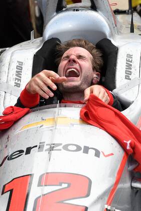 Themen der Woche - SPORT KW21 Bilder des Tages - SPORT INDIANAPOLIS, IN - MAY 27: Will Power, driver of the 12 Team Penske Chevrolet, celebrates in victory lane after winning the IndyCar Indy Car IRL USA Series Indianapolis 500 on May 27, 2018, at the Indianapolis Motor Speedway in Indianapolis, Indiana. (Photo by Michael Allio Icon Sportswire) AUTO: MAY 27 IndyCar Series - Indianapolis 500 Icon116180527024500 EDITORIAL USE ONLY