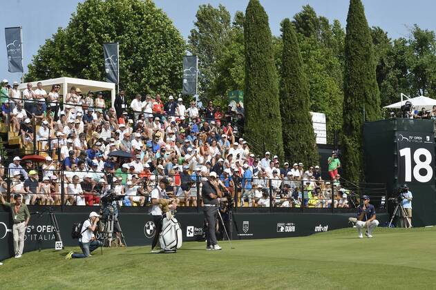 Photo Richard Morgano - LaPresse 02 June 2018 - Brescia (Italy) Golf Garda Golf - Soiano del Garda 75& xb0; Open D Italia Game 3 In the pic: Pubblico  Copyright: xRichardxMorgano LaPresse LaPressx