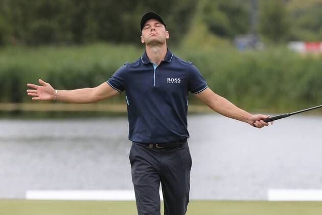Martin Kaymer (GER) spielt um den Sieger, mit dem letzten Put zum Birdie auf Loch 18. rettet er den 2. Platz, Emotion, Erleichterung, Platz. 2 , 4. Tag, 30. BMW International Open, Golf, Golf Open, Gut Lärchenhof, Köln, 24.06.2018 BMW International Open , Golf Köln Copyright: xRoskaritzx Eibner-Pressefotox EP_fh_rrz