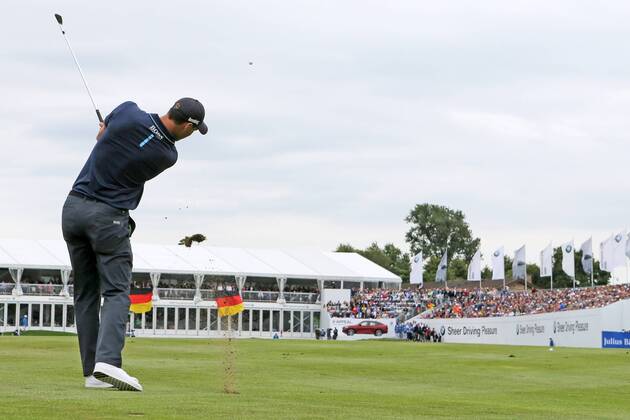 Martin Kaymer (GER) spielt um den Sieger, mit dem letzten Schlag aufs Grün von Loch 18., Platz. 2, 4. Tag, 30. BMW International Open, Golf, Golf Open, Gut Lärchenhof, Köln, 24.06.2018 BMW International Open , Golf Köln Copyright: xRoskaritzx Eibner-Pressefotox EP_fh_rrz