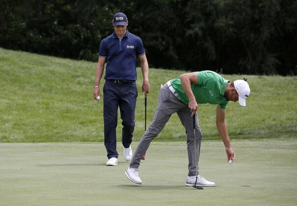 Golf, 30. BMW International Open, Golf Club Lärchenhof, Pulheim bei Köln am 24. Juni 2018 Martin KAYMER (GER) li.- und Maximilian KIEFFER (GER) re.- bei ihrer gemeinsamen Runde