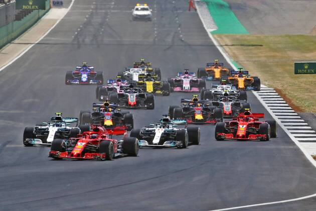 Gelungener Start von Sebastian Vettel (Scuderia Ferrari) GBR, FIA, Formel 1, Grosser Preis von Grossbritannien, Rennen Silverstone Copyright: xEIBNER Illmannx EP_EER