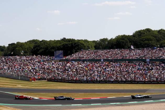 Motorsports: FIA Formula One World Championship WM Weltmeisterschaft 2018, Grand Prix of Great Britain, 77 Valtteri Bottas (FIN, Mercedes AMG Petronas Motorsport), 44 Lewis Hamilton (GBR, Mercedes AMG Petronas Motorsport), 7 Kimi Raikkonen (FIN, Scuderia Ferrari), Silverstone Great Britain