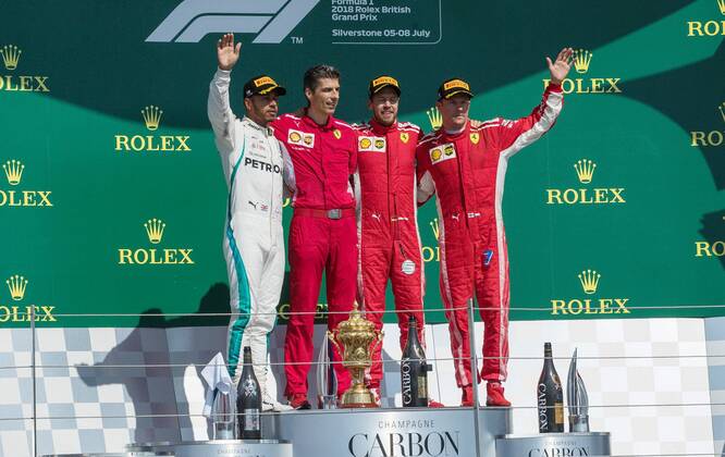 vl. Lewis Hamilton (Mercedes AMG Petronas Formula One Team), Claudio Albertini (Scuderia Ferrari), , Sebastian Vettel (Scuderia Ferrari), Kimi Raikkoenen (Scuderia Ferrari) GBR, FIA, Formel 1, Grosser Preis von Grossbritannien, Rennen Silverstone Copyright: xEIBNER Illmannx EP_EER