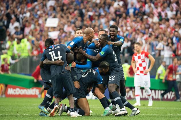 Fußball, WM Finale 2018 in Moskau, Frankreich - Kroatien Sport Themen der Woche KW28 180715 Players of France celebrate after winning the FIFA World Cup WM Weltmeisterschaft Fussball final match between France and Croatia on July 15, 2018 in Moscow. Photo: Petter Arvidson BILDBYRAN kod PA 92087 Copyright: PETTERxARVIDSON BB180715PA282