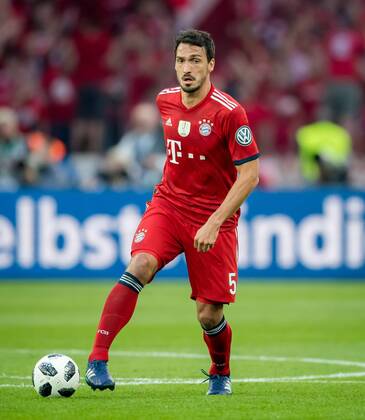 19. Mai 2018: Berlin, Olympiastadion: Fussball DFB-Pokalfinale: FC Bayern Muenchen - Eintracht Frankfurt: Muenchens Mats Hummels am Ball.