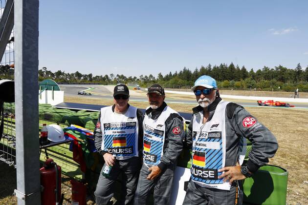 Motorsports: FIA Formula One World Championship WM Weltmeisterschaft 2018, Grand Prix of Germany, steward, Streckenposten, track marshal Hockenheim Germany