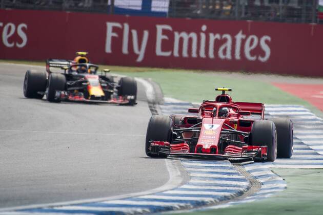 Motorsport: Formel 1, Saison 2018 2019, Rennen am Sonntag, 22.07.2018, am Hockenheimring in Hockenheim (Deutschland). Kimi Raikkonen (Scuderia Ferrari) fährt vor Max Verstappen (Aston Martin Red Bull Racing). Copyright: xInderliedx