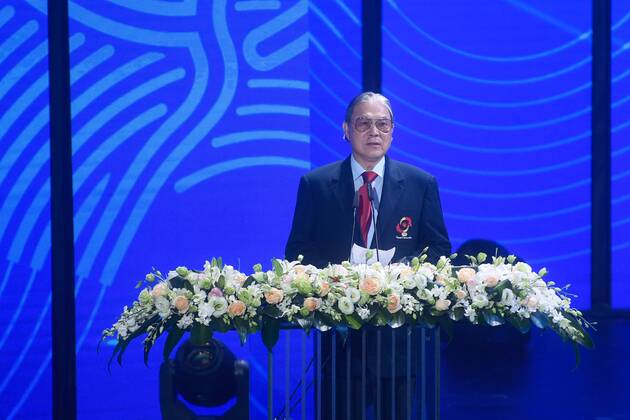 (180806) -- HANGZHOU, Aug. 6, 2018 -- Timothy Fok Tsun-ting, vice Chairman of Olympic Council of Asia, speaks during the Emblem Launch Ceremony for the 19th Asian Games Hangzhou 2022 on Aug. 6, 2018, in Hangzhou, capital of east China s Zhejiang Province.) (SP)CHINA-HANGZHOU-19TH ASIAN GAMES-EMBLEM(CN) HuangxZongzhi 