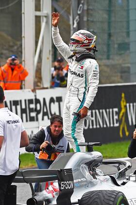 xekx 24.08.- 26.08.2018, FIA Formula 1 Championship, Grosser Preis von Belgien 2018, Grand Prix Belgien, GP Belgian Im Bild: Pole Position, 1. Startplatz, Lewis Hamilton (GBR 44), Mercedes AMG Petronas Motorsport Spa Francochamps Belgien