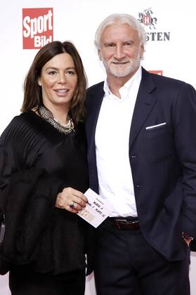 Rudi Völler mit Ehefrau Sabrina bei der Verleihung des 16. Bild Award 2018 in der Fischauktionshalle. Hamburg, 27.08.2018