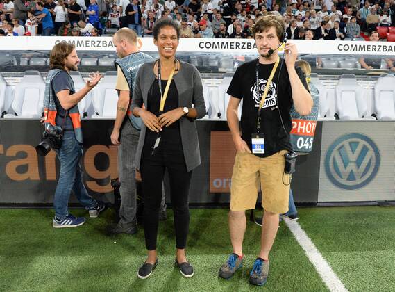 Fussball, Herren, Saison 2018 19, Nations League, Länderspiel in München, Deutschland - Frankreich (0:0), v. l. Ex-Nationalspielerin Navina Omilade war Volunteer des Bayerischen Fußball-Verbandes, 06.09.2018, Copyright: xMatthiasxKochx