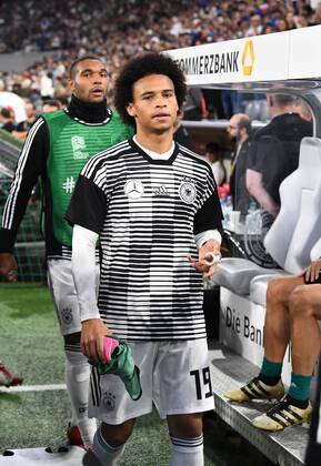 Fussball, Herren, Saison 2018 19, Nations League, Länderspiel in München, Deutschland - Frankreich (0:0), v. l. Jonathan Tah (Deutschland), Leroy Sane (Deutschland) an der Bank, 06.09.2018, Copyright: xMatthiasxKochx