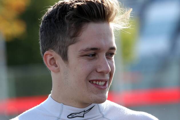 Sacha Fenestraz (FRA) (Carlin - Dallara F317-Volkswagen) bei der FIA Formel 3 Europameisterschaft im Rahmen der DTM auf dem Nürburgring. Copyright Thomas Pakusch