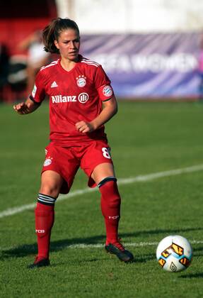 12.09.2018 Subotica(Serbia) ZFK Spartak Subotica-FC Bayern München UEFA women s football champions league round of 32 Melanie Leupolz FC Bayern München :