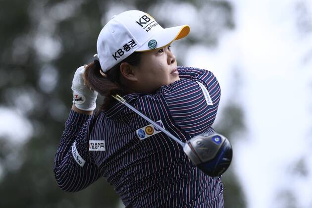 (180914) -- EVIAN, Sept. 14, 2018 -- Park Inbee of South Korea plays a shot during the first round of the Evian Golf Championship on Sept. 13, 2018 in Evian-les-Bains, France. ) (SP)FRANCE-EVIAN-GOLF CHAMPIONSHIP 2018 AlainxGROSCLAUDE 