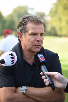 17.09.2018, GER, Hanau, Golf Club Hanau-Wilhelmsbad Eintracht Frankfurt Golf Open Andreas Möller im Interview DFL regulations prohibit any use of photographs as image sequences and or quasi-video