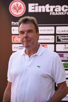 17.09.2018, GER, Hanau, Golf Club Hanau-Wilhelmsbad Eintracht Frankfurt Golf Open Bundesligamanager Heribert Bruchhagen DFL regulations prohibit any use of photographs as image sequences and or quasi-video