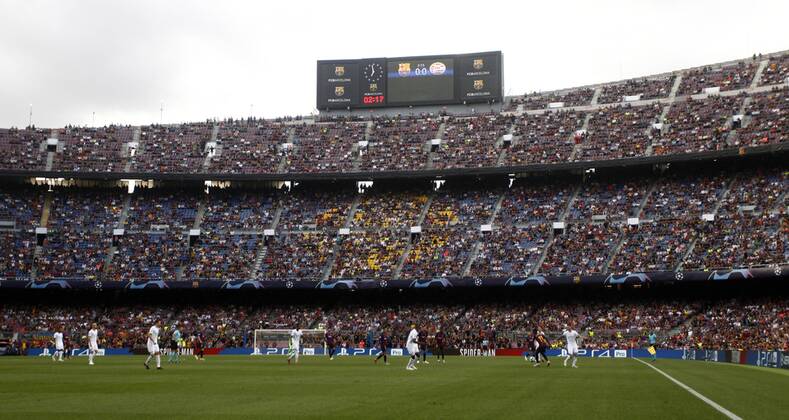Partido de la Champions League disputado entre Barcelona y PSV. En la imagen, ambiente en el estadio. Champions League match. Barcelona vs PSV. In this picture, atmosphere in the stadium.