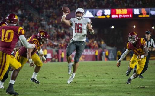 September 21, 2018 - Los Angeles, California, U.S - Washington State s quarterback Gardner Minshew (16) tosses for a touchdown during the second half against Washington State at the Los Angeles Coliseum on September 21, 2018 NCAA College League USA Footbal 2018: USC 39 : 36 Washington State - ZUMAg199 20180921_zap_g199_005 Copyright: xMichaelxGouldingx