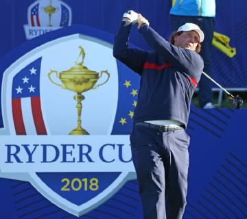Phil Mickelson participates in a practice session at Le Golf National in Guyancourt near Paris on September 25, 2018.  PAR20180925003 DAVIDxSILPA